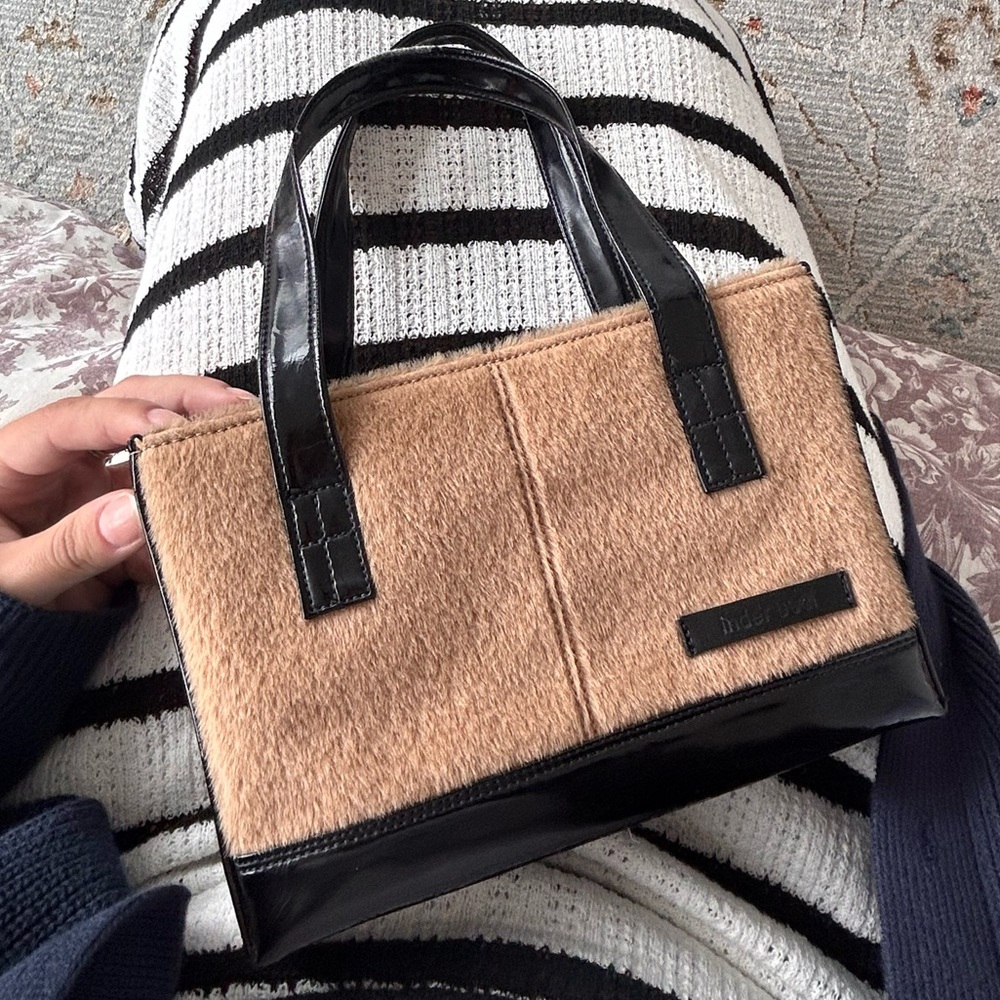 Chic Tan and Black Handbag